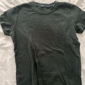 BRANDY MELVILLE TSHIRT